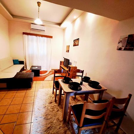 Апартаменты House With Yard Subway 5Min Walk Афины Экстерьер фото